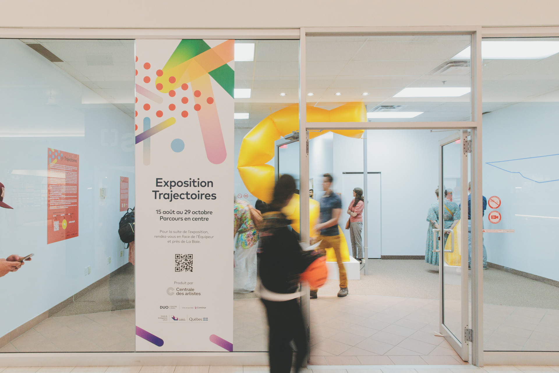 Laissez-vous surprendre par l&rsquo;exposition Trajectoires; une exposition sous le thème  « parcours de vie » présentée au DUO Centre Laval